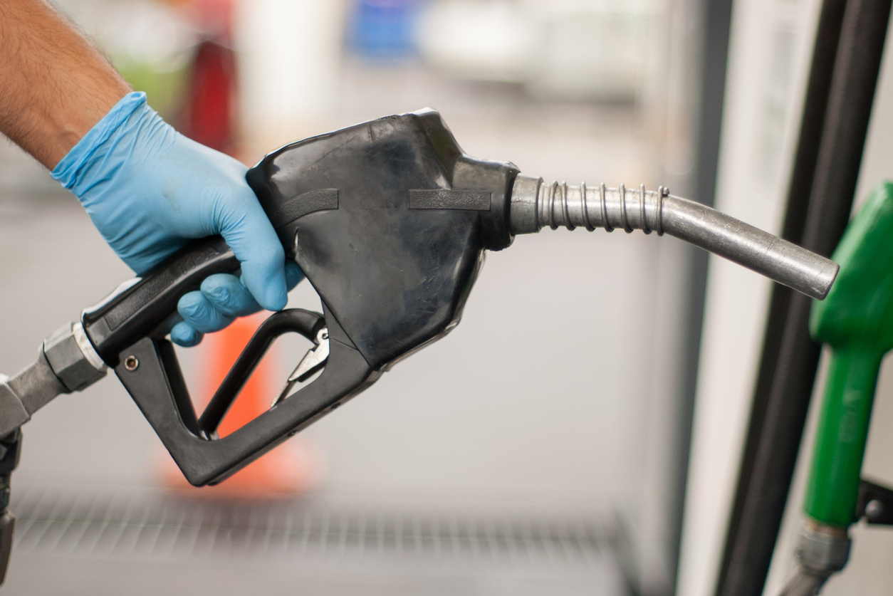 Nuevo aumento de los combustibles: Desde hoy la nafta más cara